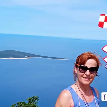 Antares Мали-Лошинь