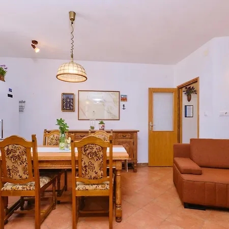 Apartamento Antares *